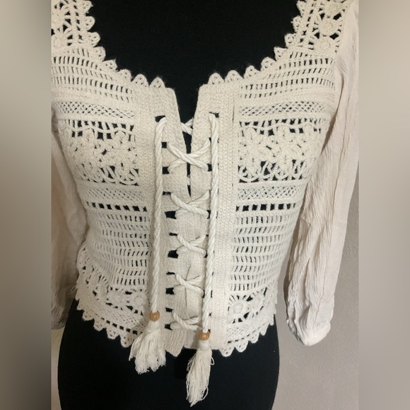 By- ESQ Knit Bird Eye Blouse White Lace Detail Women's Top - Picture 5 of 12